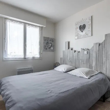 Dos A La Marina - Proche De La Apartment *