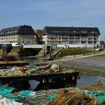 Dos à La Marina - Proche De La *