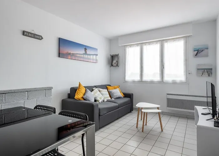 Dos à La Marina - Proche De La *